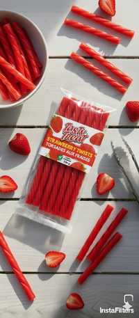 Strawberry Licorice Twists 226g